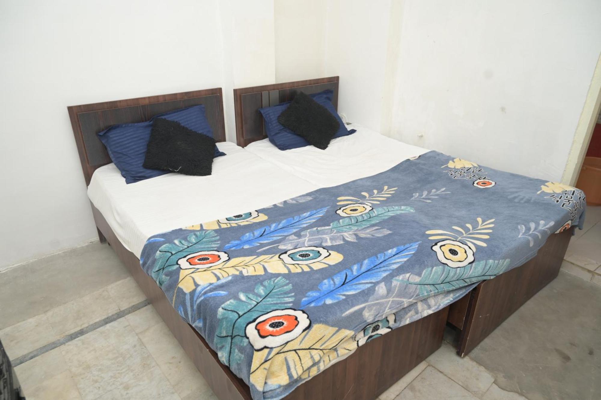 Rk Hotel Rooms Raipur  ภายนอก รูปภาพ